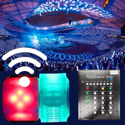 เครื่องควบคุมระยะไกลที่บุคคลสอดคล้อง ส่องแสง LED ไฟขึ้นบราสเล็ต NFC Rfid Custom โปรโมชั่น