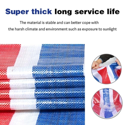 PE น้ําหนักปานกลาง Outdoor Solid Tarpaulin Tarp Cover กันน้ําสําหรับการตั้งแคมป์ที่ดิน