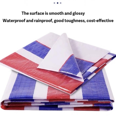 กันน้ํา ปรับแต่งน้ําหนัก Laminated PE ผนัง ผนังพลาสติก ผ้าแผ่นสําหรับปิดรถบรรทุกกลางแจ้ง