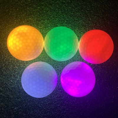 LED ลูกกอล์ฟ Custom Night Lighting up Flashing ส่องแสง ลูกกอล์ฟสําหรับสปอร์ตธีม